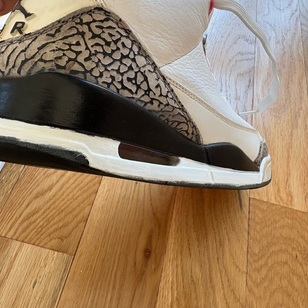 Size 10 - Air Jordan 3 Retro Infrared 23 2014 - Amateur Restoration Customized - Picture 16 of 16